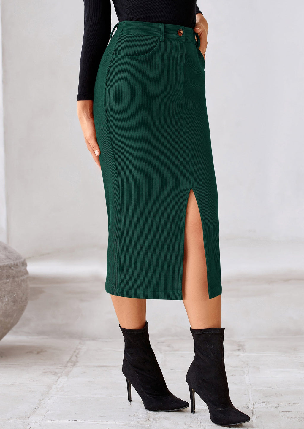 Corduroy Skirt Women Fall Fashion High Waisted Pencil Midi Skirts Business Casual Work Office Winter Outfit