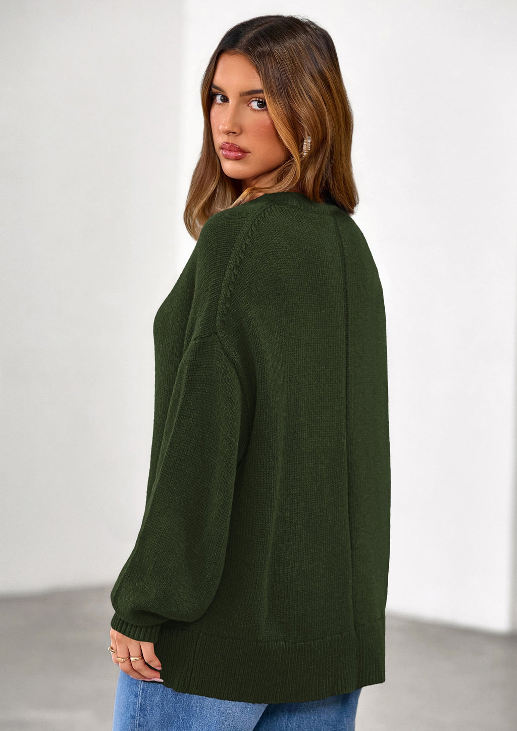 Womens Sweaters Fall Trendy Casual Crewneck Long Sleeve Cozy Knit Pullover Sweater Tops Winter Clothing