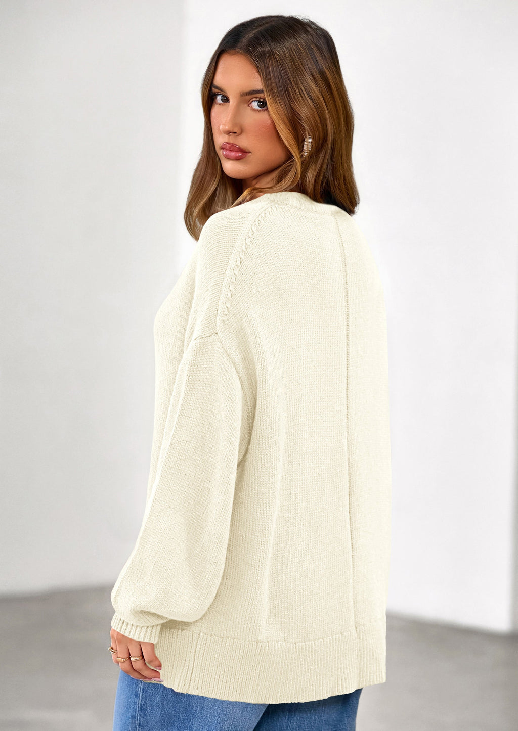 Womens Sweaters Fall Trendy Casual Crewneck Long Sleeve Cozy Knit Pullover Sweater Tops Winter Clothing